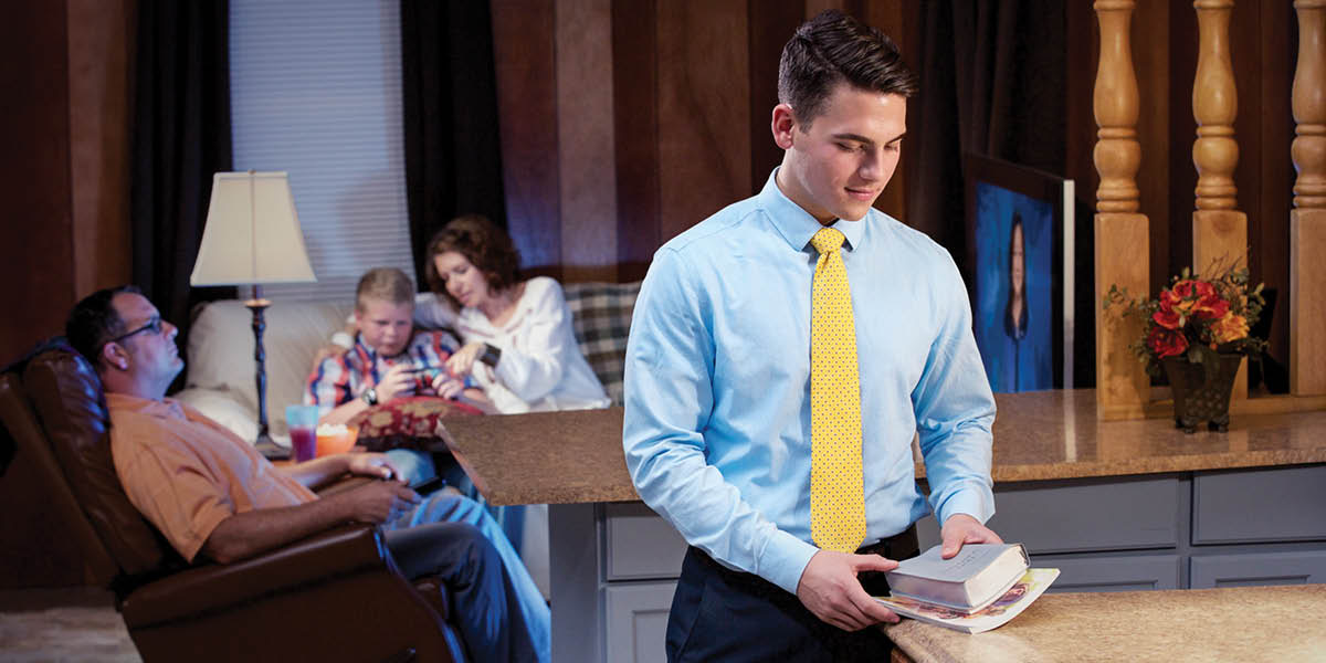 Sahalak donganta bawa na poso naeng lao marpungu alai keluarga na so saksi hundul-hundul di jabu.