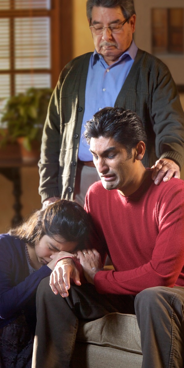 শোকে ও দুঃখে জর্জরিত একটা পরিবার