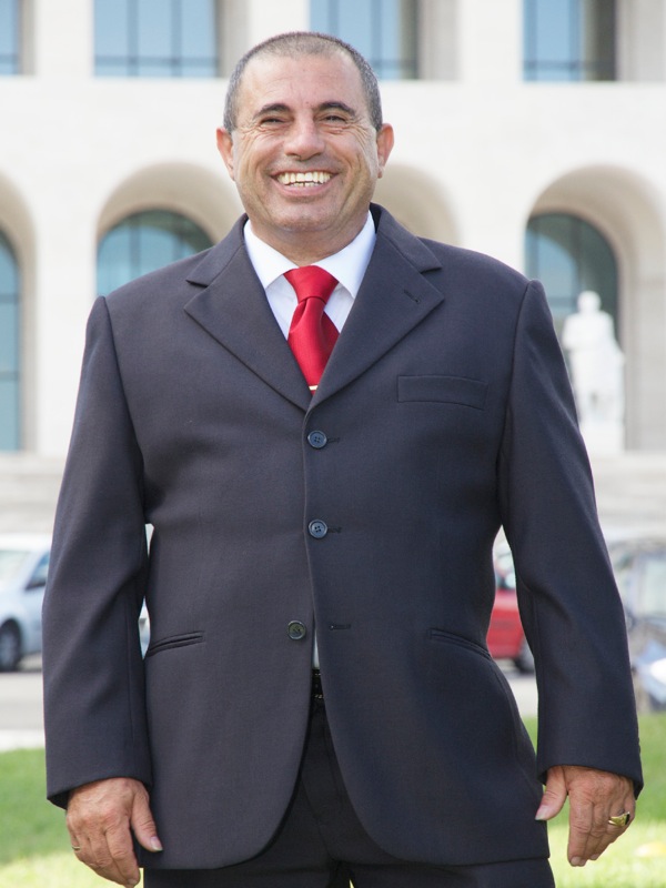 জীবনকে পরিবর্তন করার পর আন্নুনসিয়াতো লুগারা পরিচ্ছন্ন ও সুখী ব্যক্তি