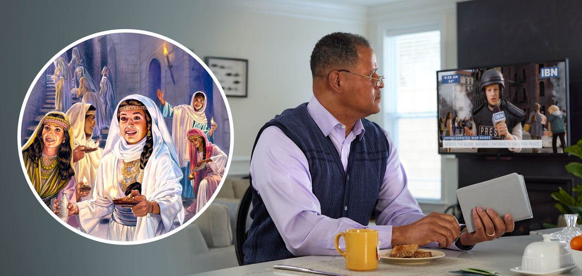 একজন ভাই টিভিতে খবর দেখছেন আর চিন্তা করছেন যে, বাইবেলে যেমনটা বলা হয়েছে, তেমনই ঘটছে। ছোটো ছবিটাতে সেই দশ কুমারীকে দেখানো হয়েছে, যাদের বিষয়ে যিশু দৃষ্টান্ত দিয়েছিলেন।