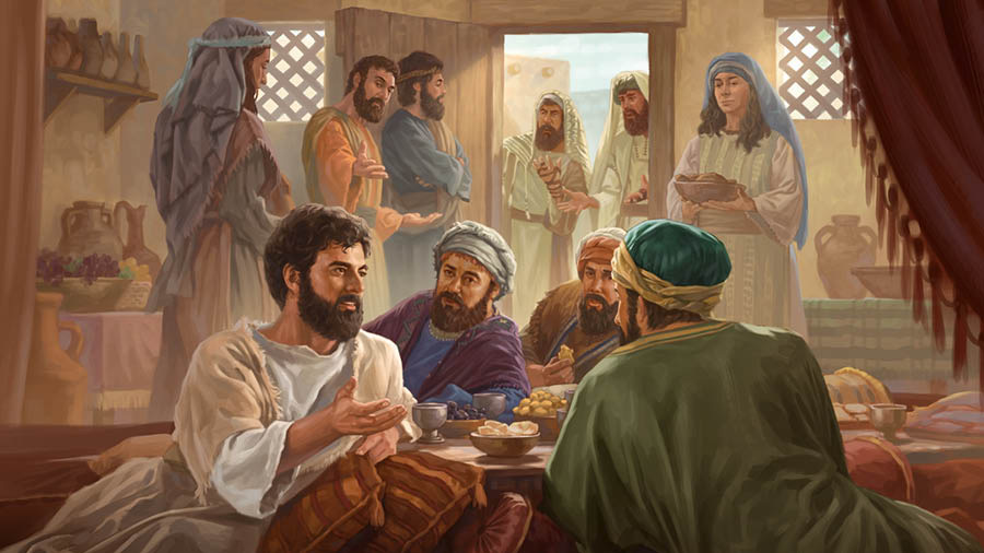 Jesús reclinado a la mesa y comiendo con Mateo y otros cobradores de impuestos. En la puerta hay varios líderes religiosos murmurando.