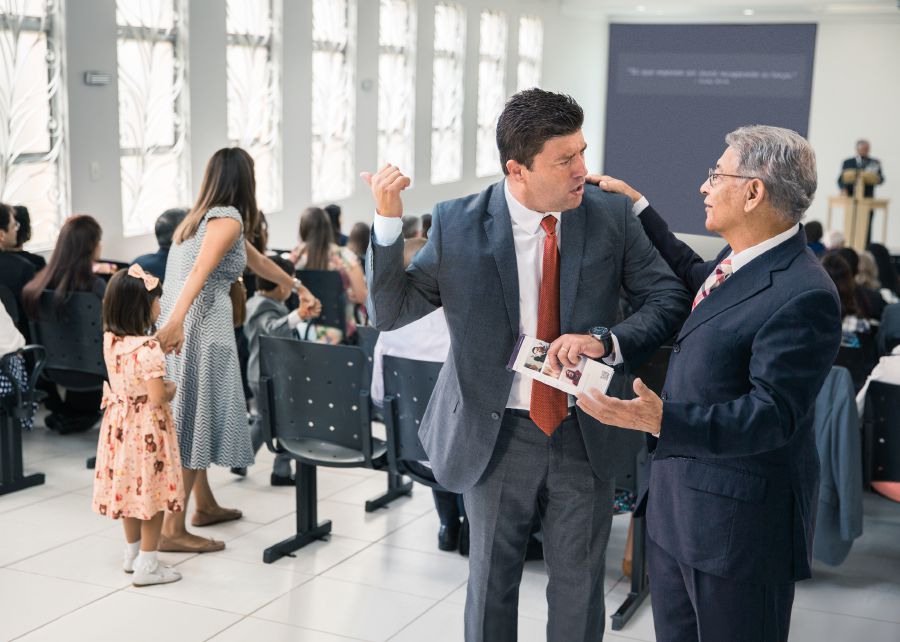 Mbali wa munddimuwa onomukamihedha muzombwe wi anakwakwattuwe na dhowobana dha attu ena