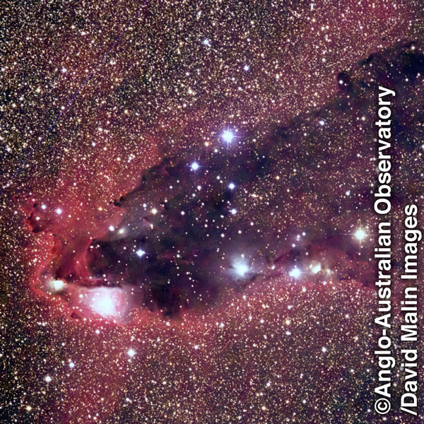 透過望遠鏡觀測到的燦爛星空。