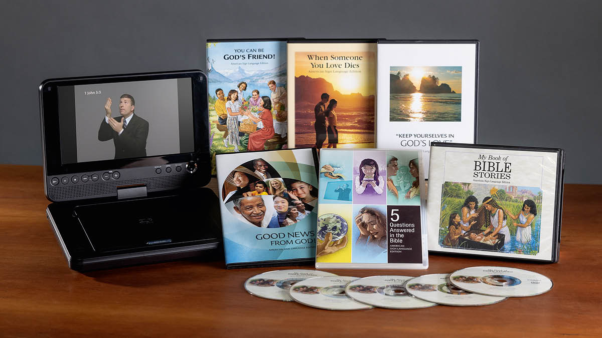 Přenosný DVD přehrávač a publikace ve znakovém jazyce