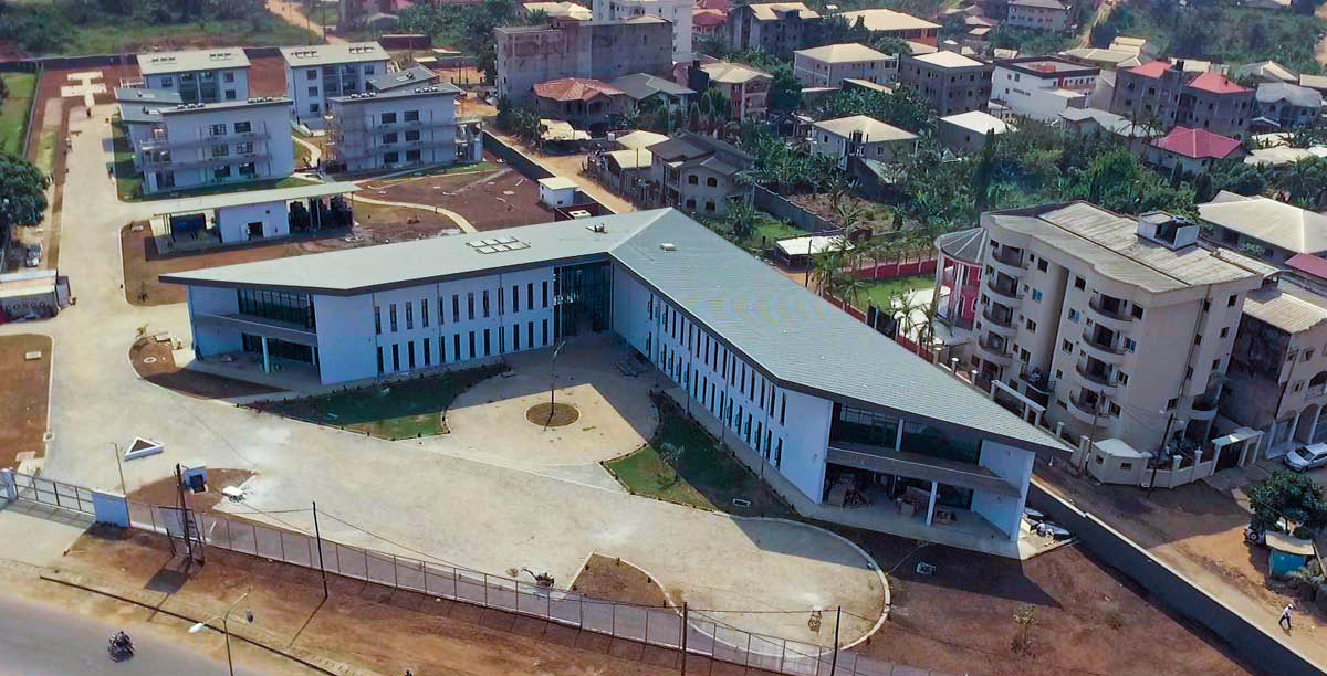 Vista aérea de la nueva sucursal de Camerún.