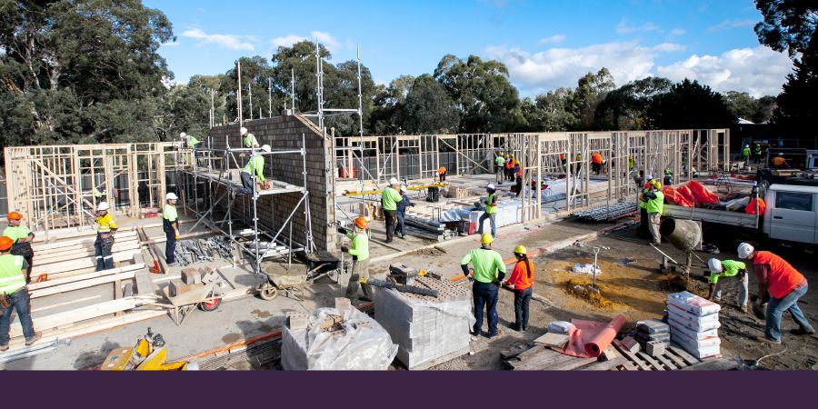 Testigos de Jehová construyendo un Salón del Reino en Australia