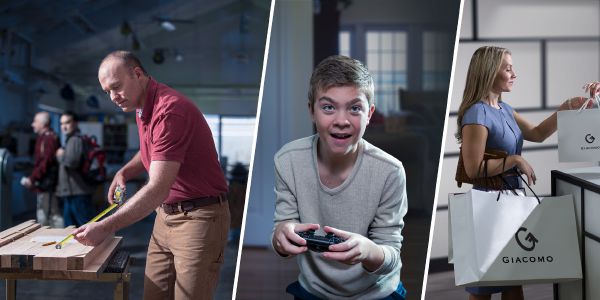 Un hermano trabajando horas extras; un joven jugando con un videojuego; una hermana haciendo compras