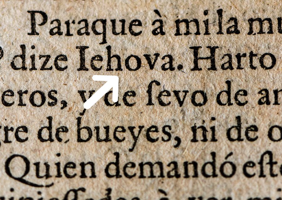 El nombre de Dios en español en la versión de la Biblia “Reina-Valera”.
