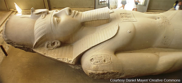 Estatua del antiguo Egipto