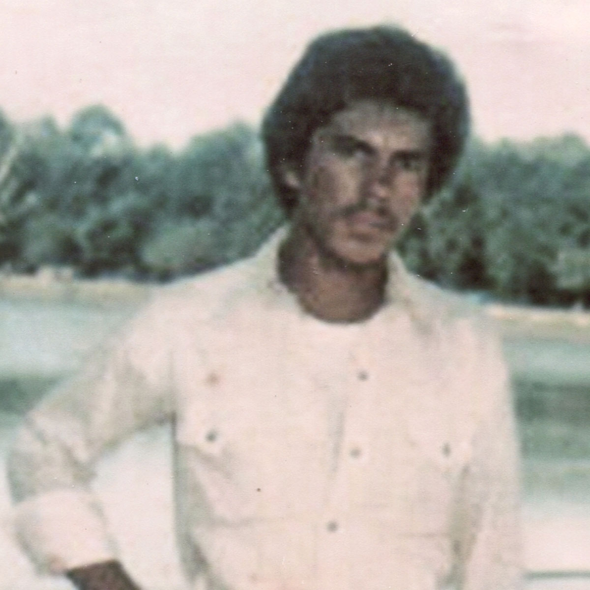 Israel Martínez de joven