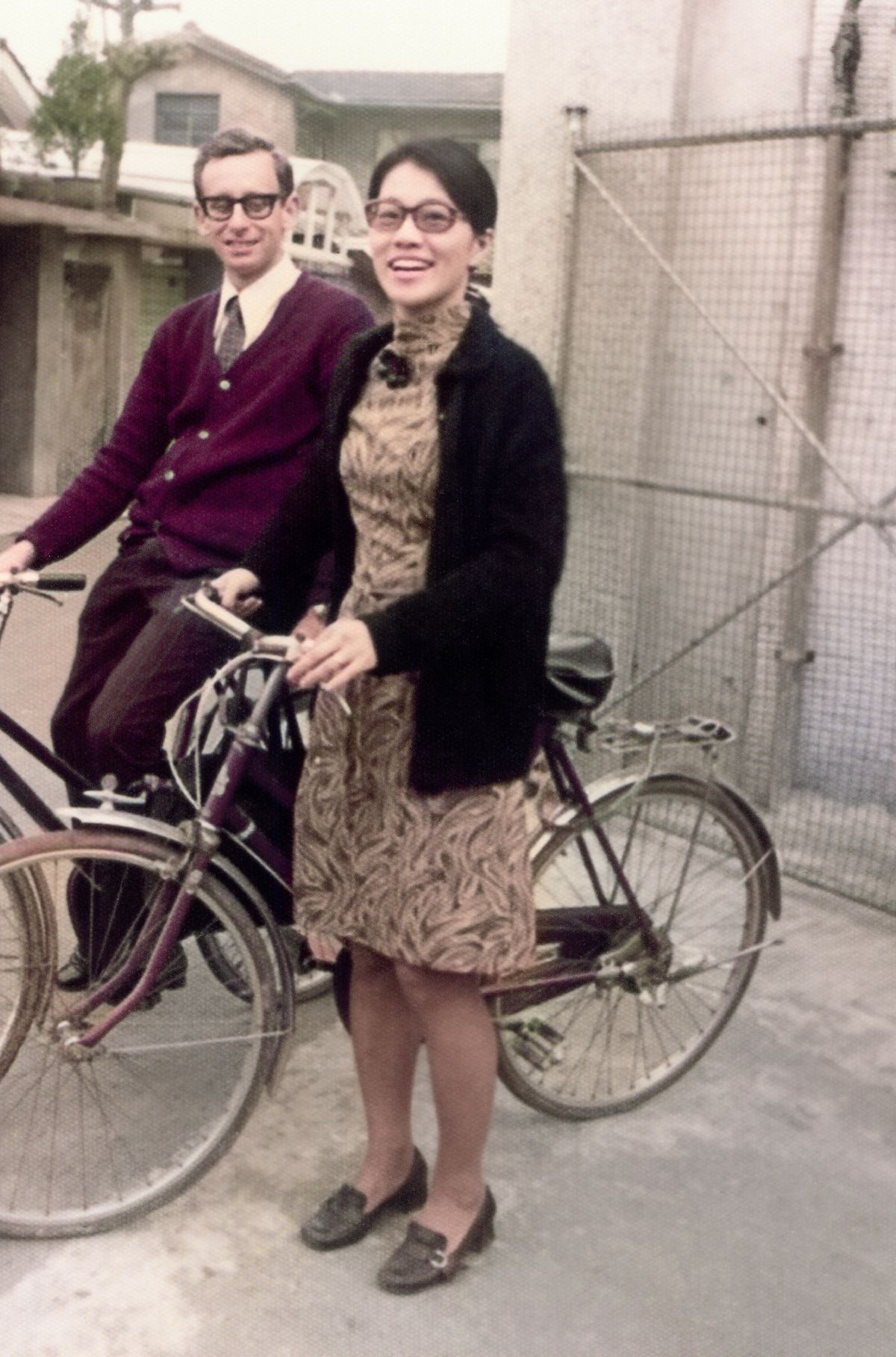 Terry y Wen-hwa con sus bicicletas.