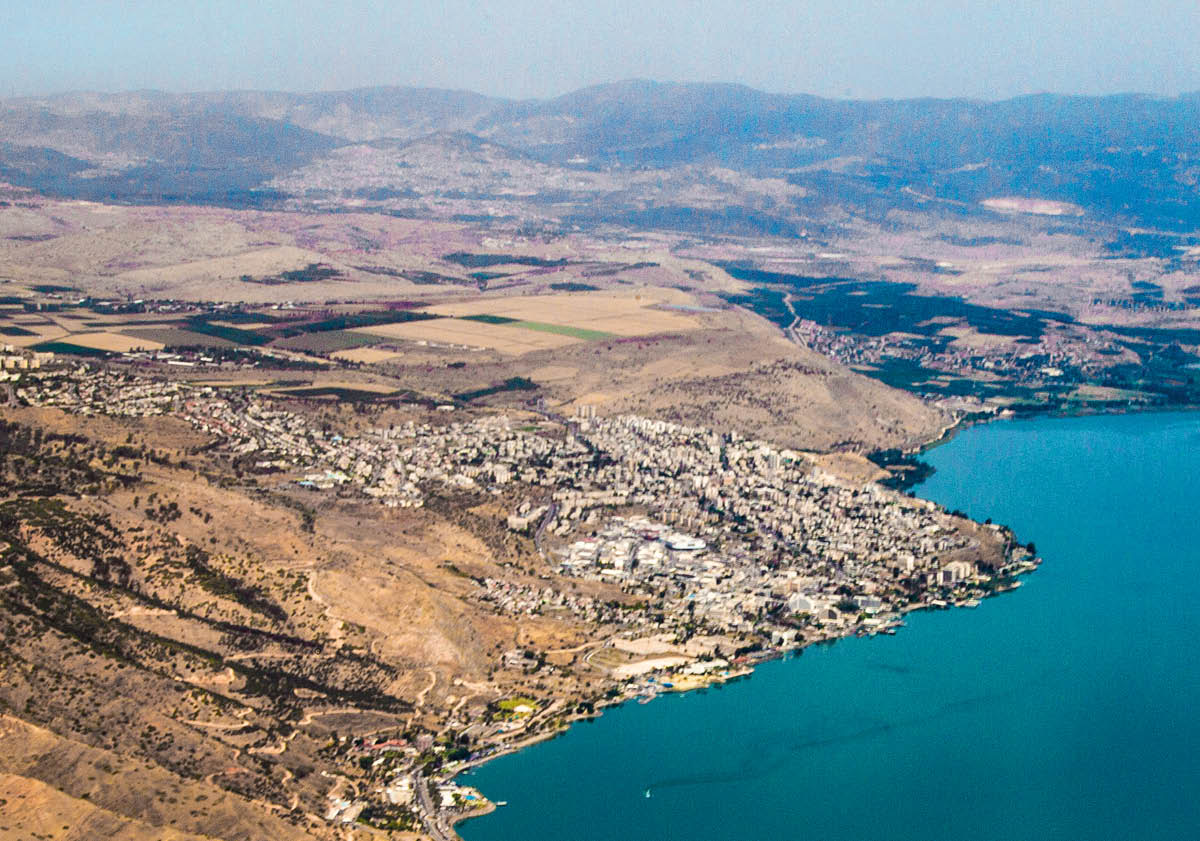 [Εικόνα στη σελίδα 739]