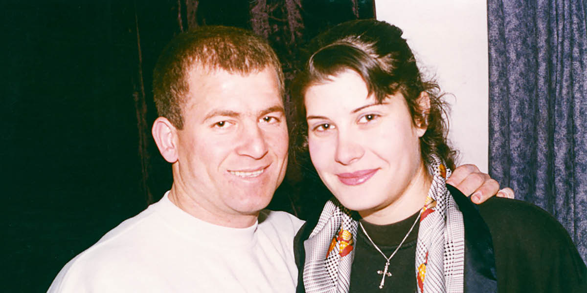 Artan and his wife Julinda before becoming Jehovah’s Witnesses.