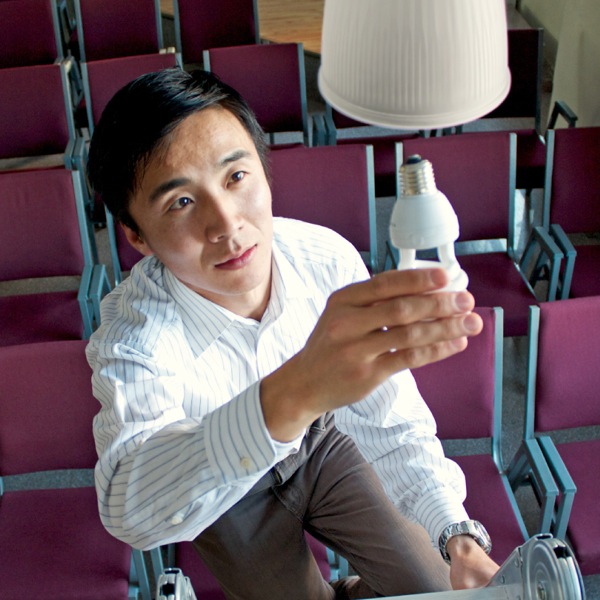 Jehovan todistaja tekee huoltotyötä valtakunnansalilla Mongoliassa