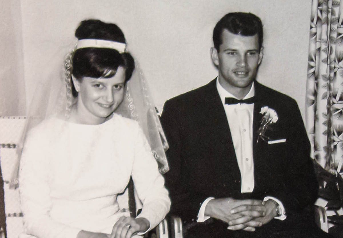 Maire ja Tapani hääpäivänään.