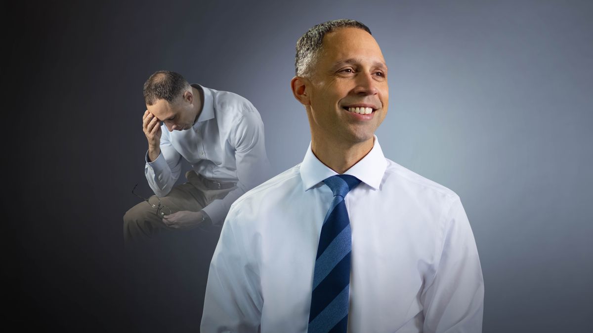 Veli on ahdistunut menneiden virheidensä takia. Myöhemmin hän näyttää onnelliselta ja luottavaiselta.