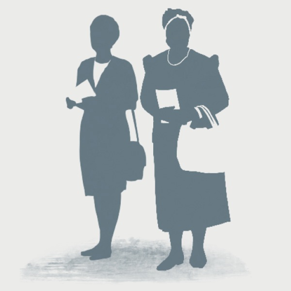 Kaksi erikoistienraivaajasisarta kenttäpalveluksessa