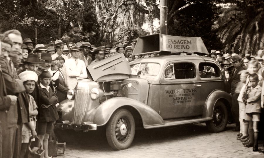 Kaiutinauto Brasiliassa