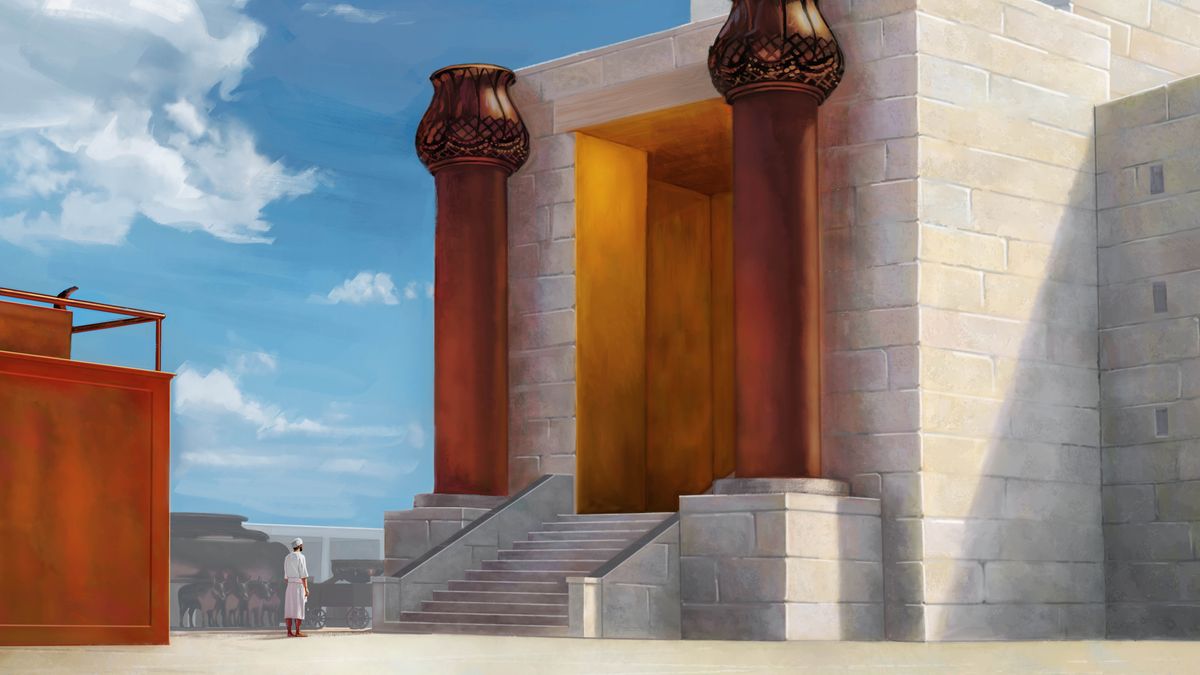 Leeviläinen seisoo temppelin esipihalla kuparialttarin ja eteishallin välissä.