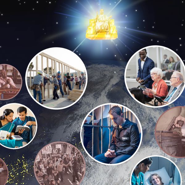 Jeesus istuu valtaistuimella maan yläpuolella ja tarkkailee ihmisten toimintaa. Kuvat: Veljiä ja sisaria palvelemassa Jehovaa. 1. Sisar katsoo ylöspäin tabletti kädessään. 2. Pariskunta lukee Raamattua. 3. Veljet ja sisaret rakentavat järjestön projektilla. 4. Veli rukoilee vankisellissä. 5. Iäkäs sisar vastaa kokouksessa. 6. Sisar makaa sairaalasängyssä ja antaa traktaatin hoitajalle. 7. Isä tutkii yhdessä perheensä kanssa. Kuvat: Ihmisiä, jotka toimivat Raamatun periaatteiden vastaisesti. 1. Mies rukoilee kasinossa. 2. Mies lyö naista. 3. Vihaisia mielenosoittajia. 4. Aseistautunut mies seuraa naista parkkihallissa. 5. Pappi rukoilee sotilaiden puolesta. 6. Nainen käyttää huumeita.