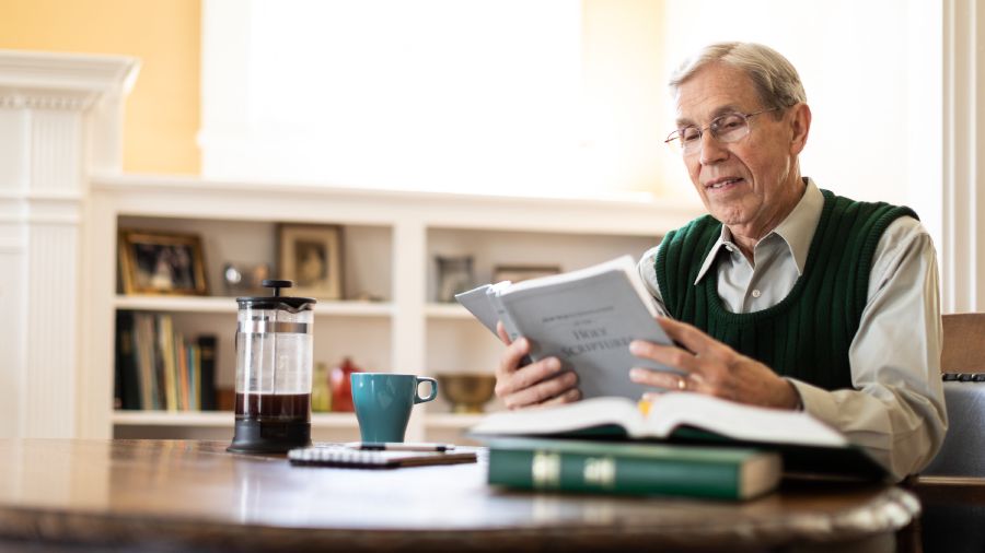 E wareka te Baibara John