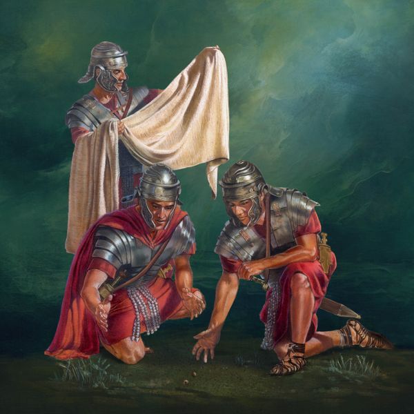 Ein römischer Soldat sieht sich Jesu Gewänder genau an. Zwei weitere Soldaten werfen Lose darum.