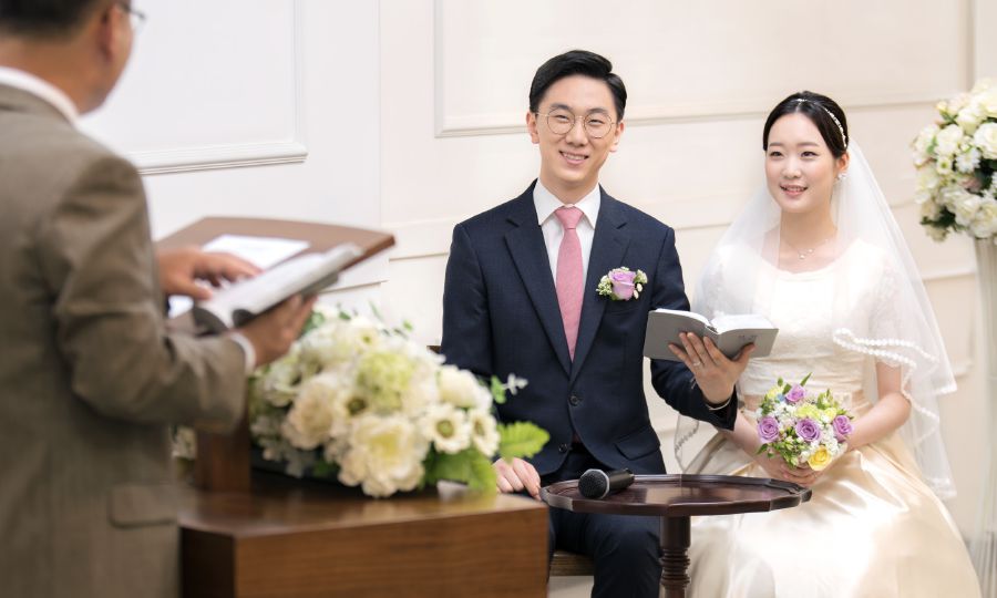 Ana ba da jawabin aure