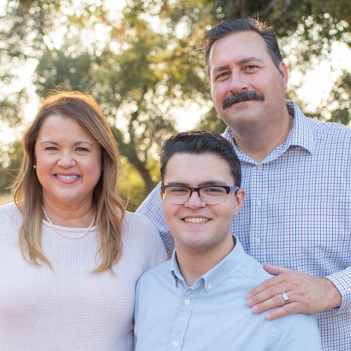 רוברט,‏ ג׳ודה וקארי