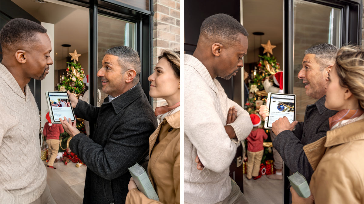 תמונות מנוגדות של בעל ואישה המבשרים לאדם בפתח ביתו,‏ וברקע משפחתו נמצאת בבית ומקשטת עץ חג מולד.‏ 1.‏ הזוג מראה לאדם את המאמר ”‏מה אומר המקרא על חג המולד ?‏”‏ באתר jw.org. האדם משלב את ידיו ומקשיב בפנים זועפות.‏ 2.‏ הזוג מראה לאדם את המאמר ”‏איך להיות אבא טוב”‏ באתר jw.org. האדם מקשיב בחיוך.‏