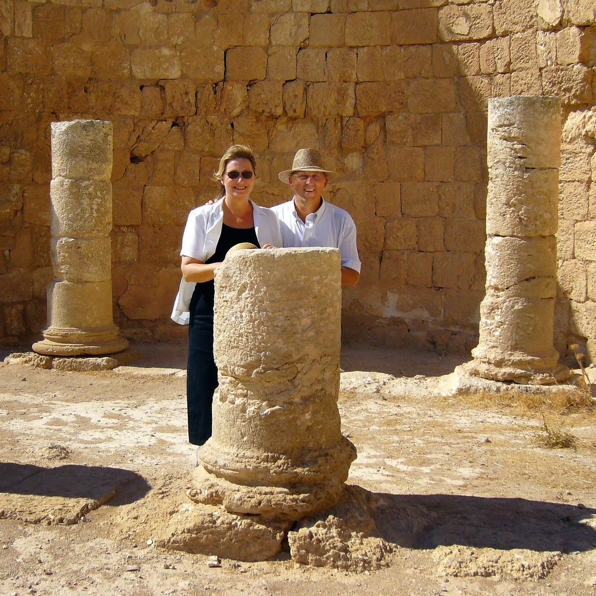 Franco an Debbie visiting ancient ruins in da Middo East.