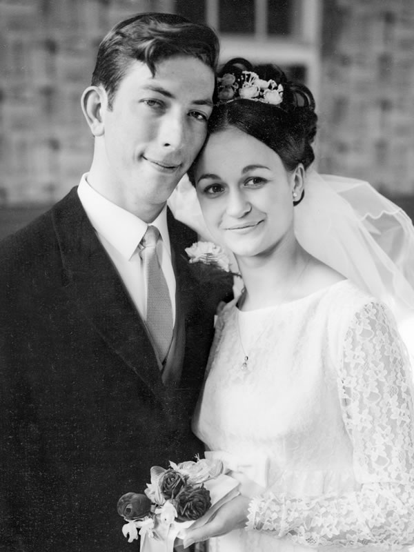 David avọ Gwen Cartwright evaọ ẹdẹ ehaa-orọo rai