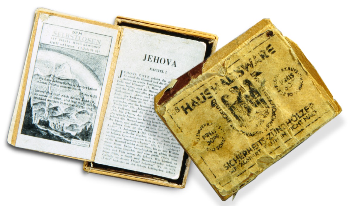 Libro in miniatura prodotto in clandestinità.