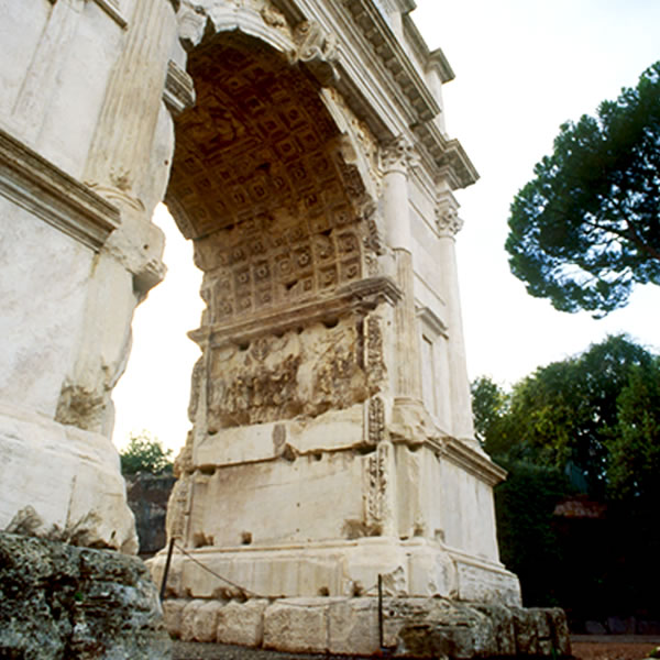 Aro di Toto, Roma