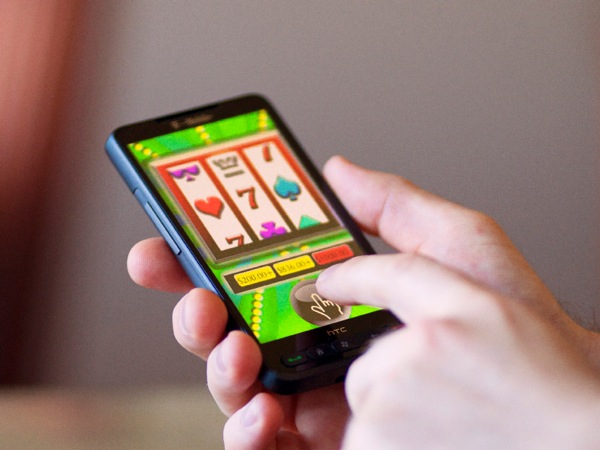 App per gioco d’azzardo simulato su smartphone