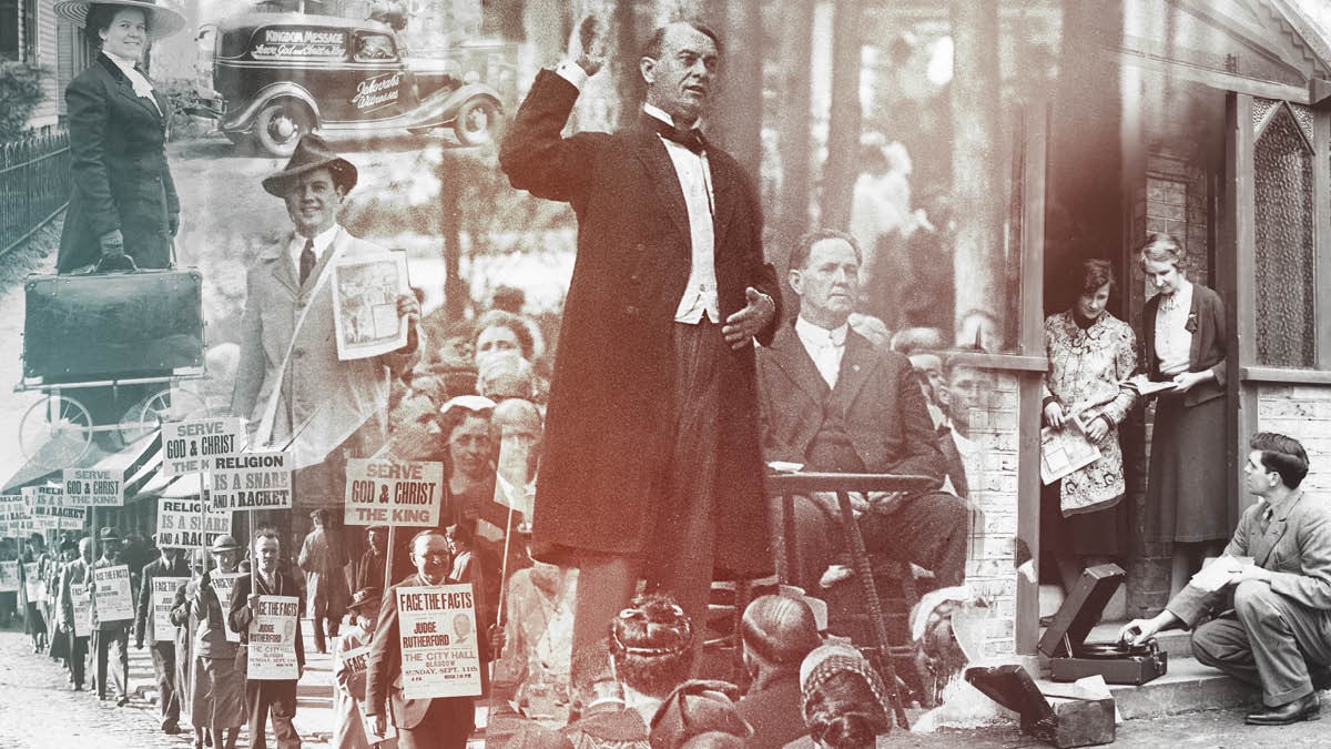 Collage: Foto d’archivio con scene di predicazione. 1. Una sorella con l’Aurora mobile, una valigia su due ruote piena di libri. 2. Fratelli e sorelle con dei cartelli in mano e dei cartelloni sul petto. 3. Un’auto munita di altoparlanti. 4. Un fratello con una rivista in mano. 5. Joseph Rutherford pronuncia un discorso a un congresso. 6. Un fratello con un fonografo fa partire un disco mentre due donne ascoltano.