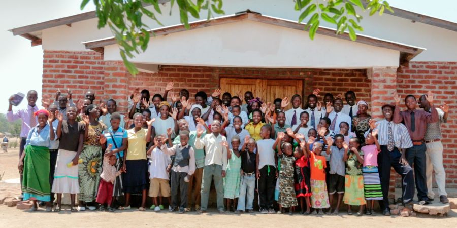 Seksi-Seksi ing Malawi kirim salam