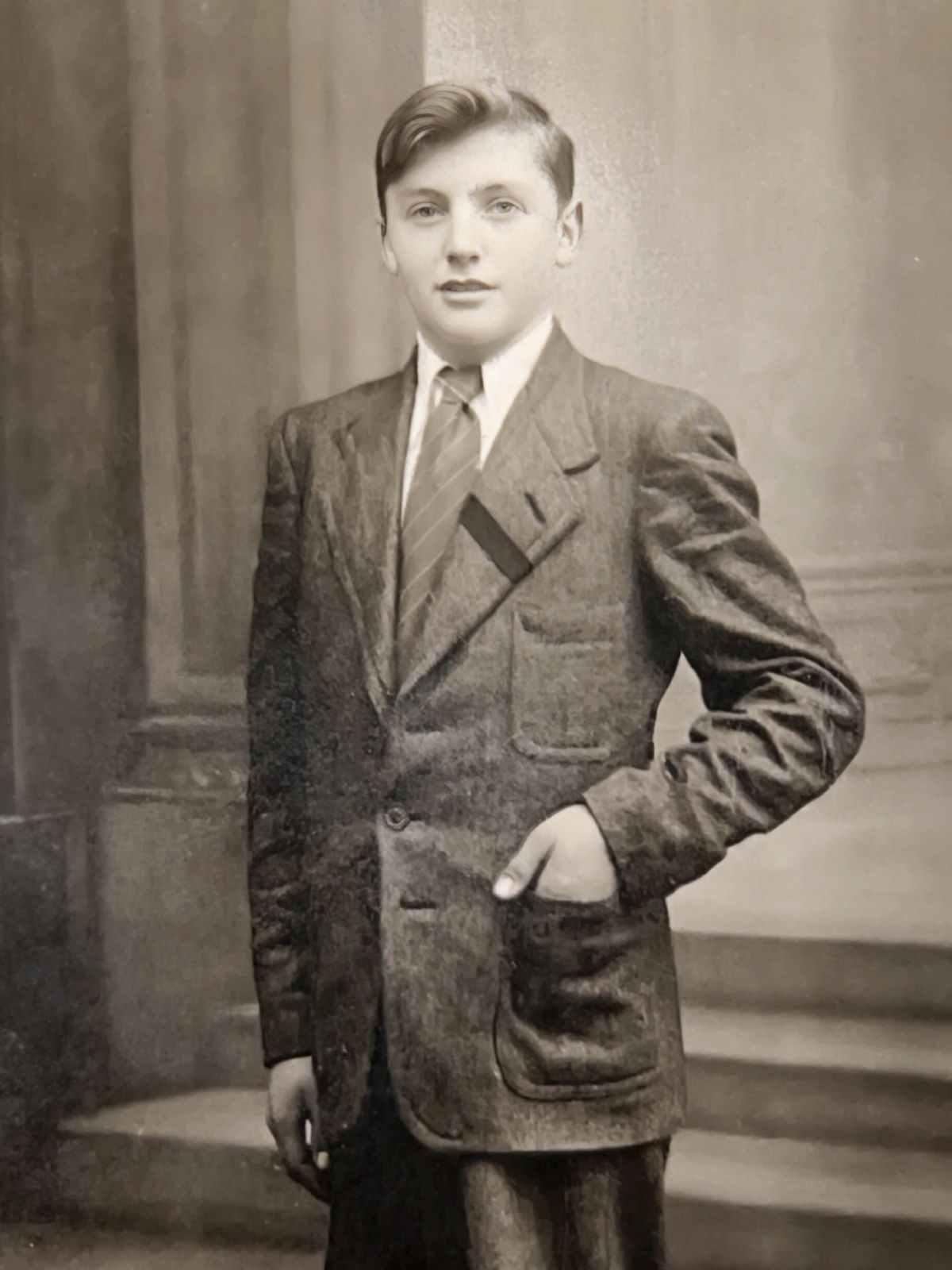 Alɩwaatʋ ndʋ Marcel kaakɛ pɩɣa evelaɣ yɔ.