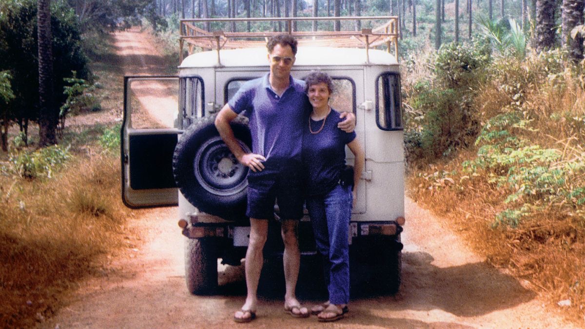 Laj Robert ut xPauline rikʼin li xbʼelebʼaal chʼiichʼ.