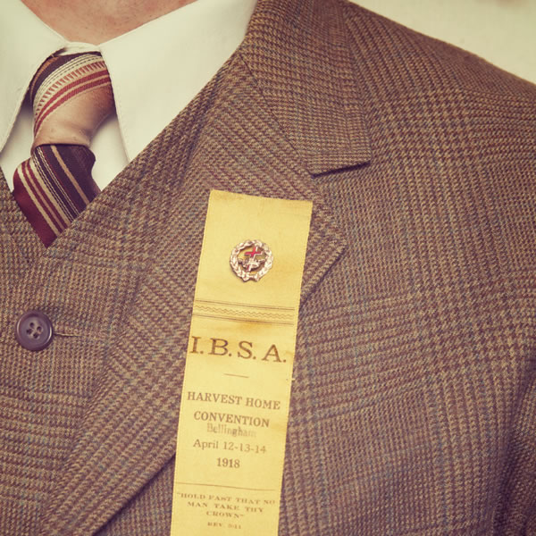 Omulumenhu a djala ombadi ya fanekwa edidiliko lomushiyakano noshikoroni