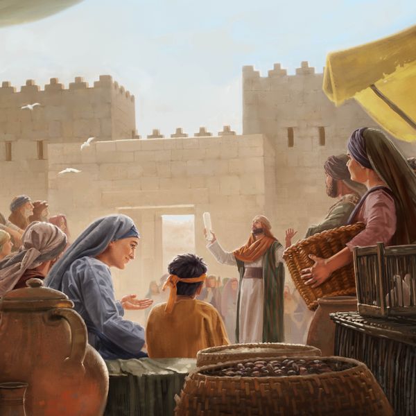 이스라엘 사람들이 성문 근처에서 제사장이 말하는 것을 듣고 있습니다. 제사장은 두루마리를 들고 있습니다.