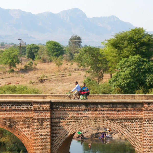 Omulabirizi w’ekitundu ne mukyala we