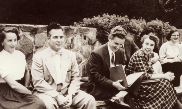 [Ekifaananyi ekiri ku lupapula 19]