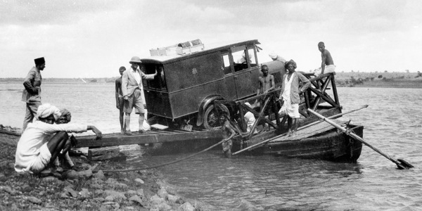 [Ekifaananyi ekiri ku lupapula 32]