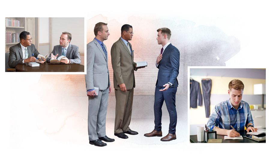 Abakadde Abakristaayo babiri basooka kuteekateeka ne balyoka boogerako ne mukkiriza munnaabwe, era oluvannyuma mukkiriza munnaabwe yeesomesa