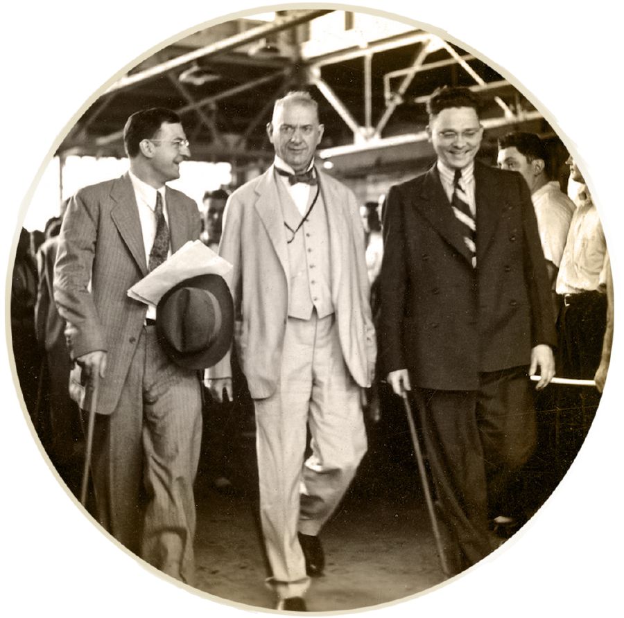 Nathan H. Knorr, Joseph F. Rutherford, ne Hayden C. Covington.