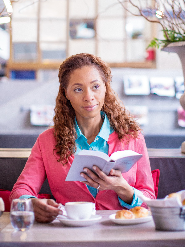 Muntu mukaji mukuate Bible mubulula ku bianza mutangile kumpala ne dishindika