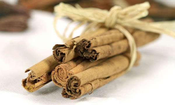 Kasumbu ka bizubu bia mutshi wa cinnamone