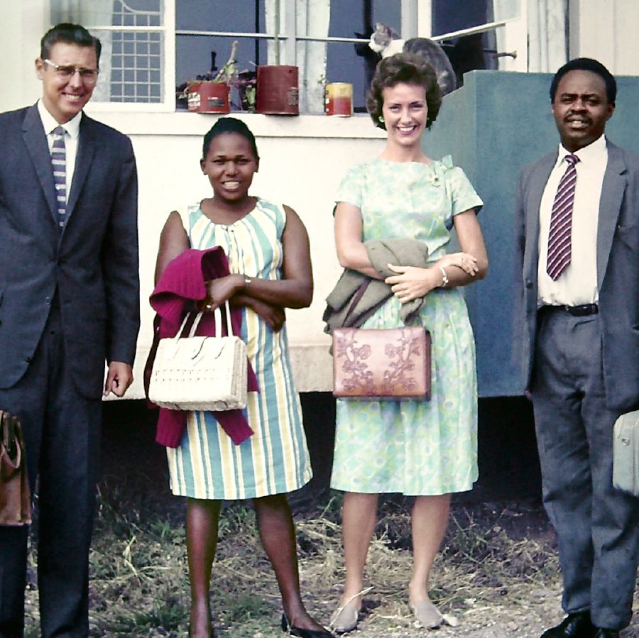 Thomas ne Bethel McLain pamue ne Mary ne Chris Kanaiya mu Nairobi mu Kenya
