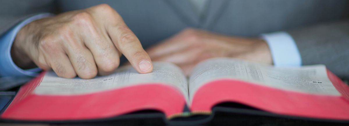 Muntu mulume wenda ulondesha ne munu bidiye ubala mu Bible.
