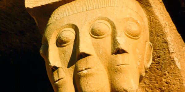 [စာမျက်နှာ ၁၂ ပါ ရုပ်ပုံ]